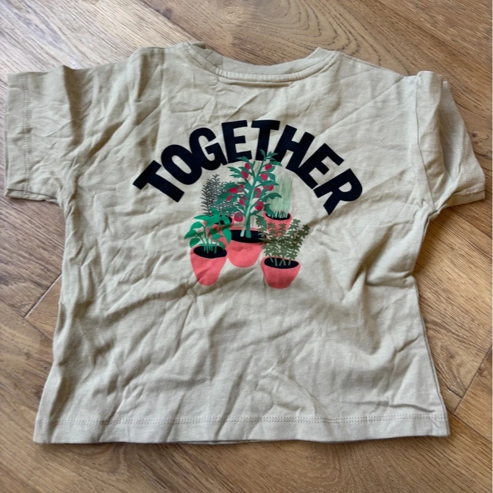 Gap Grow together t-shirt 3t